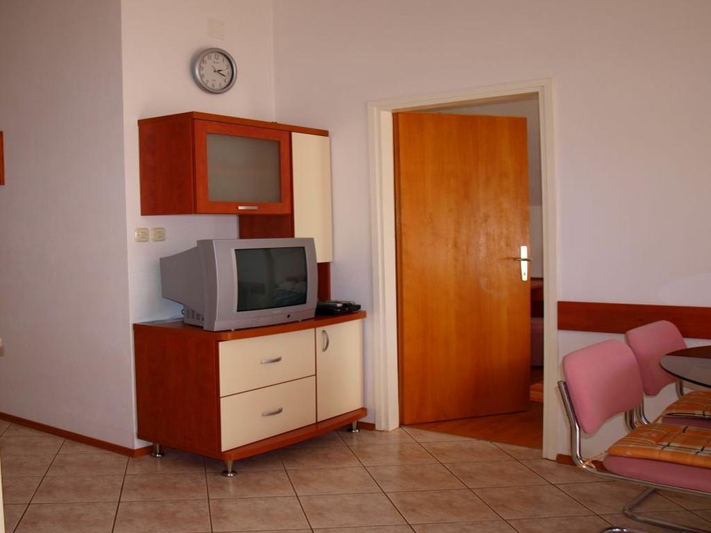 Apartments Mia Postira Oda fotoğraf